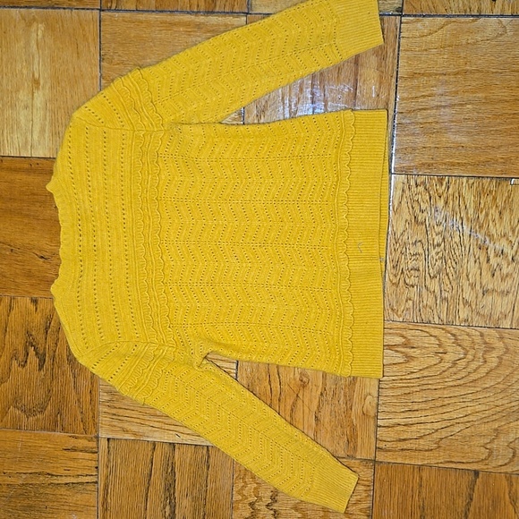 J.Crew Yellow Knit Sweater Womens Soft Lightweight Pullover Womens Small - Picture 5 of 11